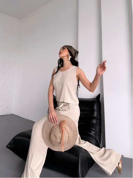 Arkadan Düğmeli Keten Helen Plain Takım Arkadan Düğmeli Keten Helen Plain Takım